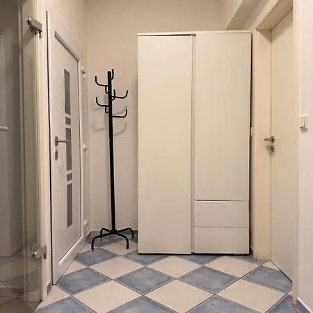 Modernes Nahe Stuttgart & Ludwigsburg Apartamento